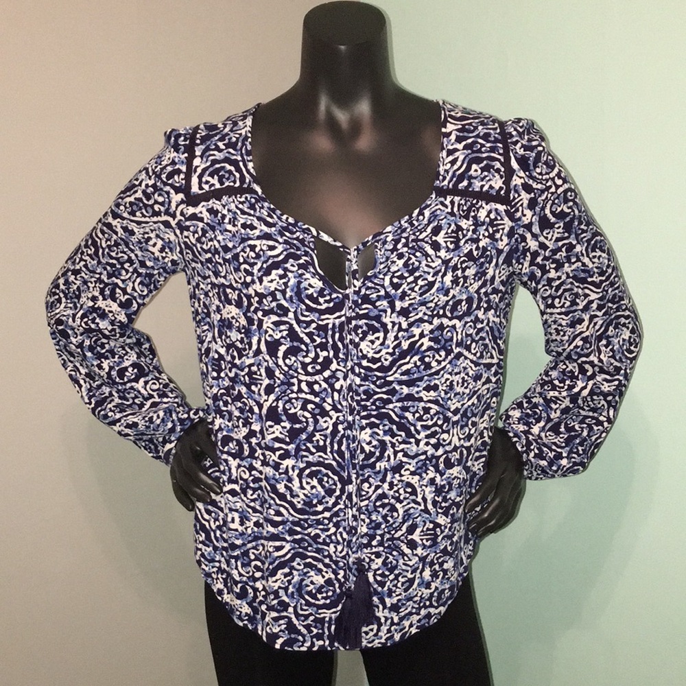 F21 Contemporary Peasant Style Print Long Sleeve Blouse, Blue White Small